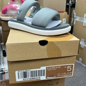 Koolaburra Gray Slide